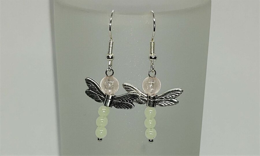 Gaiši gaiši rozā spārīte