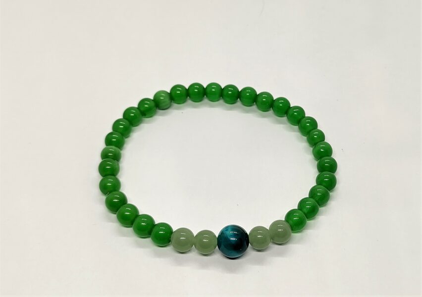 Smalka zaļās kaķacs rokassprādze 