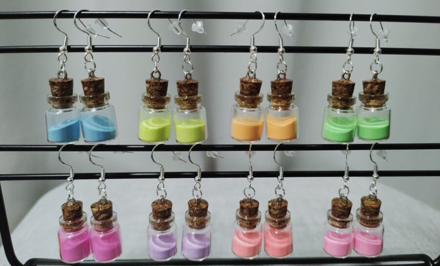 Auskari Krāsainie Laumiņu putekļi