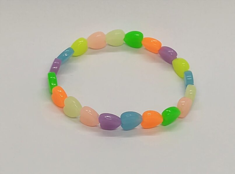 No krāsainām sirsniņām