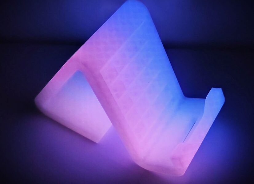 Rozi zils telefona statīvs