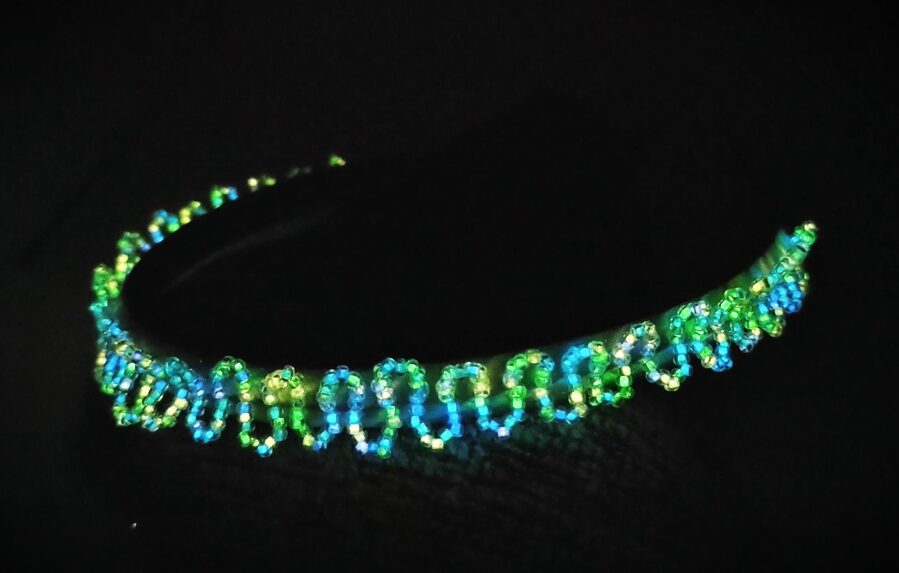 Pelēkā ar līkločiem