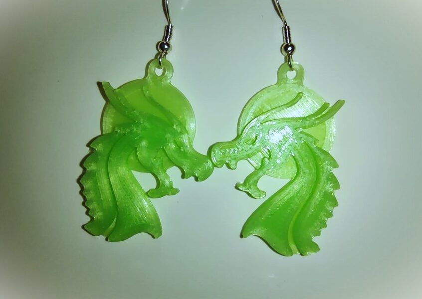 Zaļi pūķa auskari