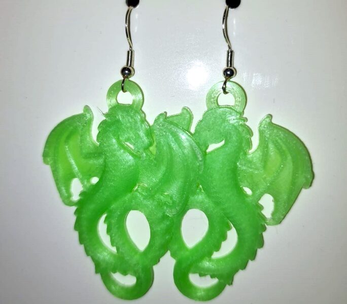 Zaļi spārnotā pūķa auskari